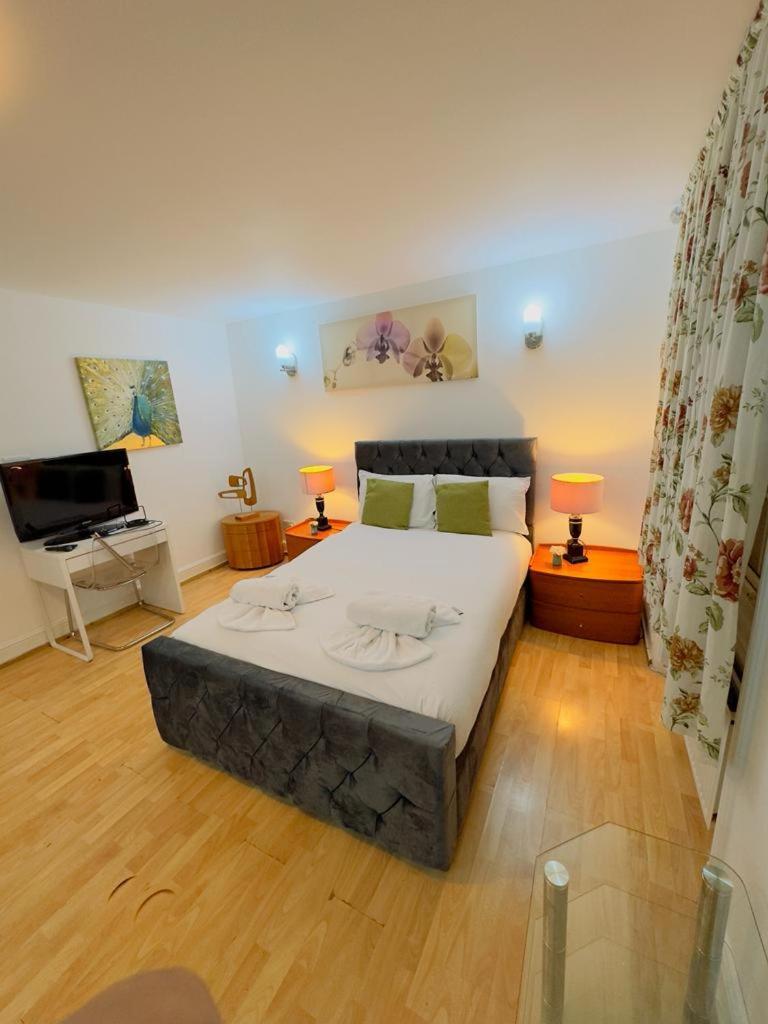 Bright Budget Studio Apartment In Central 런던 외부 사진